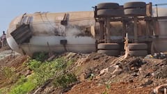 Ratnagiri Accident News: मुंबई-गोवा महामार्गावर मिनी बस आणि LPG टँकरचा भीषण अपघात; गॅस लिक झाल्याने निवळी येथील घरांना आग