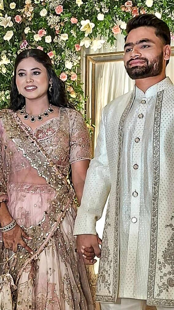 ক্রিকেট-রাজনীতি মিলেমিশে একাকার, প্রিয়ার সঙ্গে বাগদান সারলেন রিঙ্কু