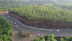 Shegaon Gajanan Maharaj Palkhi: भक्ती, अध्यात्म, पांडुरंगाच्या भेटीची ओढ अन् फुललेल्या निसर्गाचा अनोखा संगम; गजानन महाराजांच्या पालखी पातूर घाटात, PHOTO