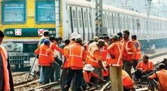 आज मध्य, हार्बर आणि पश्चिम रेल्वेवर मेगाब्लॉक; अनेक लोकल फेऱ्या रद्द, काही विलंबाने, प्रवासाचं नियोजन करुन मगच घराबाहेर पडा