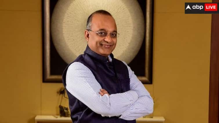 HDFC Bank के सीईओ 25 करोड़ रुपये के गबन का आरोप, अब सस्पेंड करने की उठ रही मांग