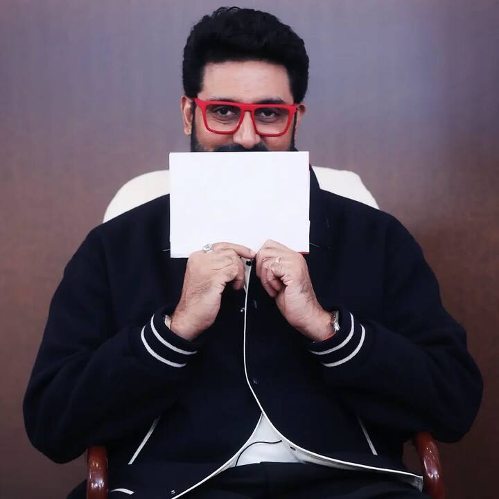 'हाउसफुल 5' अभिषेक बच्चन के 9 साल के करियर की दूसरी फिल्म है जो 100 करोड़ का आंकड़ा पार कर पाई है. इसके पहले इसी फ्रेंचाइजी की 2016 की फिल्म 'हाउसफुल 3' ने 100 करोड़ का आंकड़ा पार किया था.