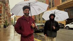 इंग्लैंड में अभ्यास से पहले भारतीय क्रिकेटर्स का सैर-सपाटा, बारिश में यूं लिए मजे