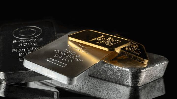 चांदी को एक तरह से स्मॉल इन्वेस्टमेंट गोल्ड भी कहा जाता है. यह आपको महंगाई से सुरक्षा देती है और रिस्क कम होता है.  इसमें निवेश करके आपको लाॅन्ग टर्म फायदा हो सकता है. अगर आप निवेश का अच्छा जरिया ढूंढ रहे हैं. तो चांदी एक बेहतर ऑप्शन है.