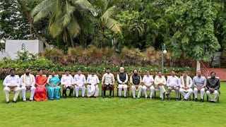 Telangana cabinet : కొండా సురేఖ సహా ఆ ముగ్గురు అవుట్‌- విజయశాంతి సహా ముగ్గురు ఇన్‌; జూబ్లీహిల్స్ ఉపఎన్నిక తర్వాత తెలంగాణ కేబినెట్ విస్తరణ!