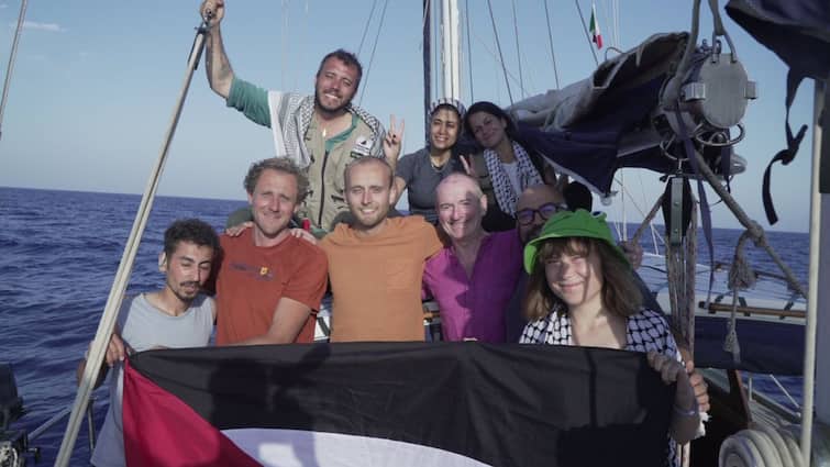 Israel asks military to stop aid ship carrying Greta Thunberg and GOT Star from reaching Gaza 'गाजा नहीं पहुंचना चाहिए ग्रेटा थनबर्ग और GOT स्टार का जहाज', इजरायल ने सेना को दिया आदेश