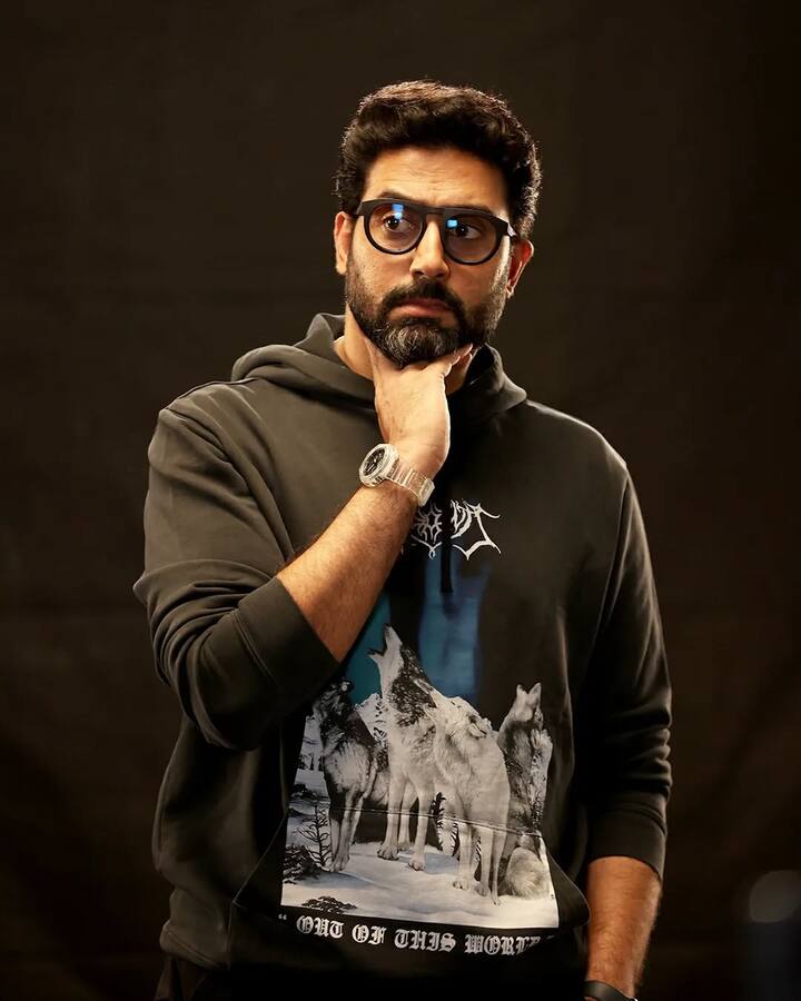 इस फिल्म में उन्होंने 19 बड़े चेहरों के साथ काम किया है और फिल्म के 3 अहम किरदारों में से एक हैं. जानते हैं 'हाउसफुल 5' की वजह से अभिषेक बच्चन के नाम कितने रिकॉर्ड बन गए हैं.