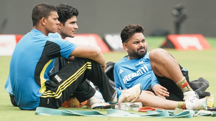  बदल गई भारतीय क्रिकेट टीम की ट्रेनिंग जर्सी, स्टाइलिश है नया लुक, यहां देखें