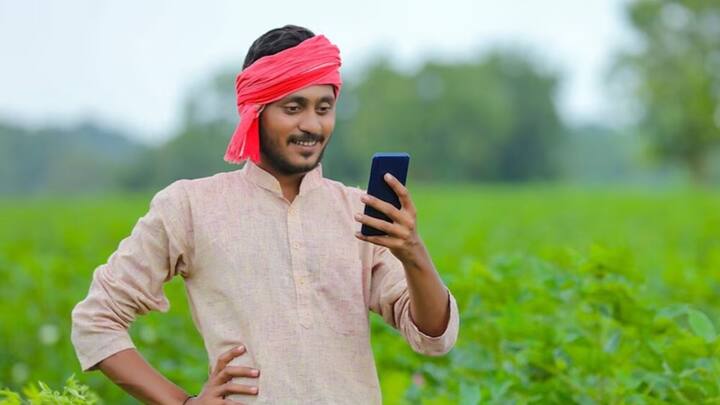 सरकार 2000 रुपये की तीन किस्तों में यह राशि देती है. अबतक योजना में कुल 19 किस्तें भेजी जा चुकी है. अब किसानों को योजना की 20वीं किस्ता का इंतजार है. जो कि जल्द ही जारी की जा सकती है. चलिए बताते हैं कब जारी हो सकती है यह किस्त.