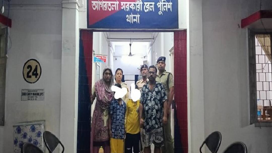 4 Bangladeshis Held In Agartala, 31 Deported From Delhi 4 Bangladeshis Held In Agartala, 31 Deported From Delhi