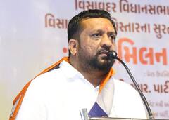 વિસાવદરના રાજકારણમાં ગરમાવો: સહકારી મંડળીના કૌભાંડ મુદ્દે ગોપાલ ઈટાલિયા અને કિરીટ પટેલ આમને સામને!