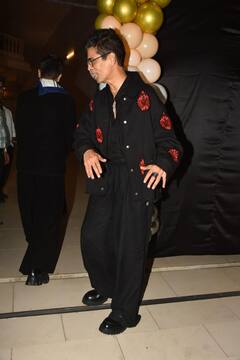 एकता कपूर की बर्थडे पार्टी में सितारों का जलवा, मौनी रॉय ने लूटी लाइमलाइट, साक्षी तंवर का दिखा ऐसा लुक