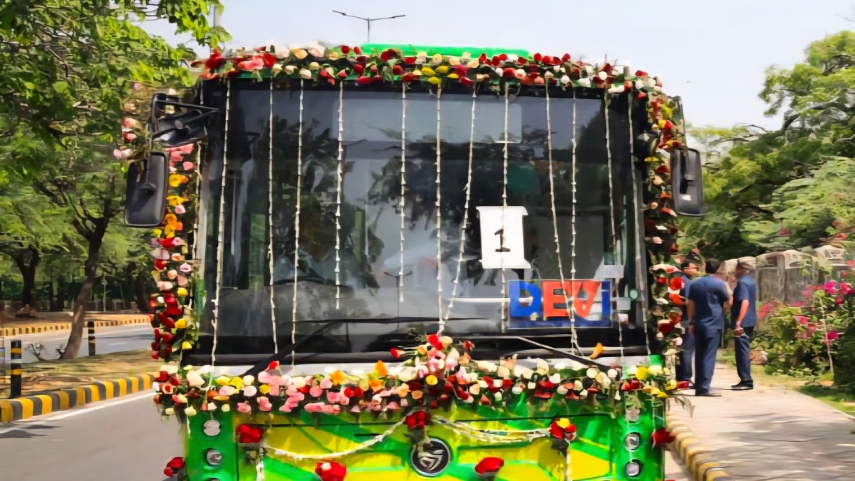 अब मेट्रो स्टेशन पहुंचना होगा और आसान, इन 6 नए रूट पर दौड़ेंगी देवी बसें