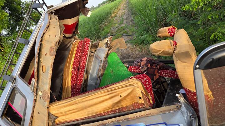 घरी परतत असताना आज पहाटे नेवासा तालुक्याच्या हद्दीतून जाणाऱ्या अहिल्यानगर ते संभाजीनगर महामार्गावर हा अपघात झाला.