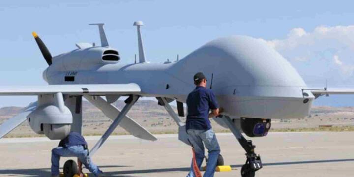 दक्षिण कोरिया के बेड़े में 518 ड्रोन हैं, जिनमें कुछ अमेरिका से आयातित हैं और कई घरेलू स्तर पर बनाए गए हैं. ये निगरानी और सुरक्षा मिशनों में उपयोग किए जाते हैं.