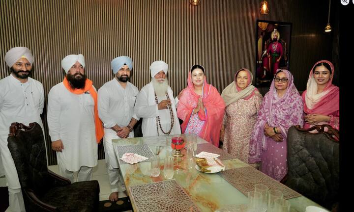 ਉਨ੍ਹਾਂ ਨੇ ਕਿਹਾ ਕਿ ਬੱਦੋਵਾਲ ਵਿਖੇ ਮਾਵਾਂ-ਭੈਣਾਂ ਨੇ ਬਹੁਤ ਪਿਆਰ ਦਿੱਤਾ