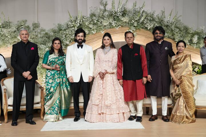 మాజీ ఎంపీ, పారిశ్రామికవేత్త, నిర్మాత టి సుబ్బరామి రెడ్డితో కొత్త జంట అఖిల్, జైనాబ్