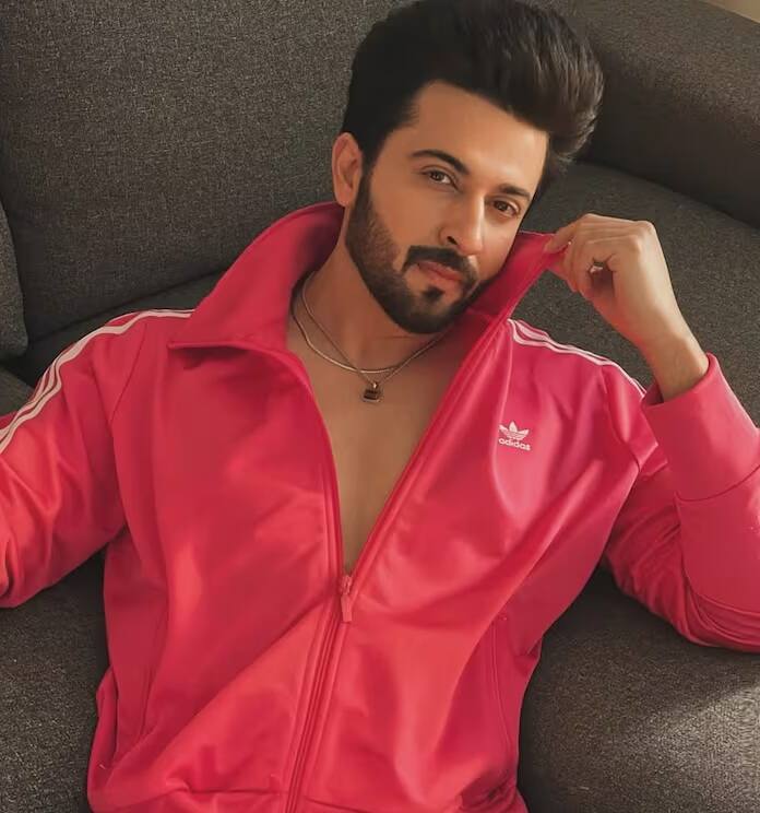 અભિનેતા ધીરજ ધૂપરને પણ આ વખતે બિગ બોસ 19ની ઓફર મળી છે. તે પહેલા પણ આ શો માટે સમાચારમાં હતા.