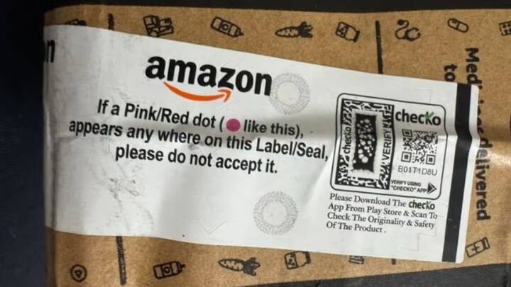 अगर आपको भी पार्सल बॉक्स में पिंक डॉट नजर आता है तो पार्सल खोलने से पहले उसका वीडियो बनाएं. अगर इसके साथ आपको कोई छेड़छाड़ हुई दिखी है तो पार्सल लेने से मना कर दीजिए.