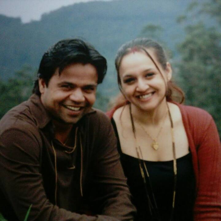 राधाजी, तुम्ही प्रत्येक नातं इतक्या सुंदरतेने सांभाळलंय — पत्नी, आई, सून... आणि सर्वात मोठं, माझी सर्वात मोठी शक्ती होऊन.