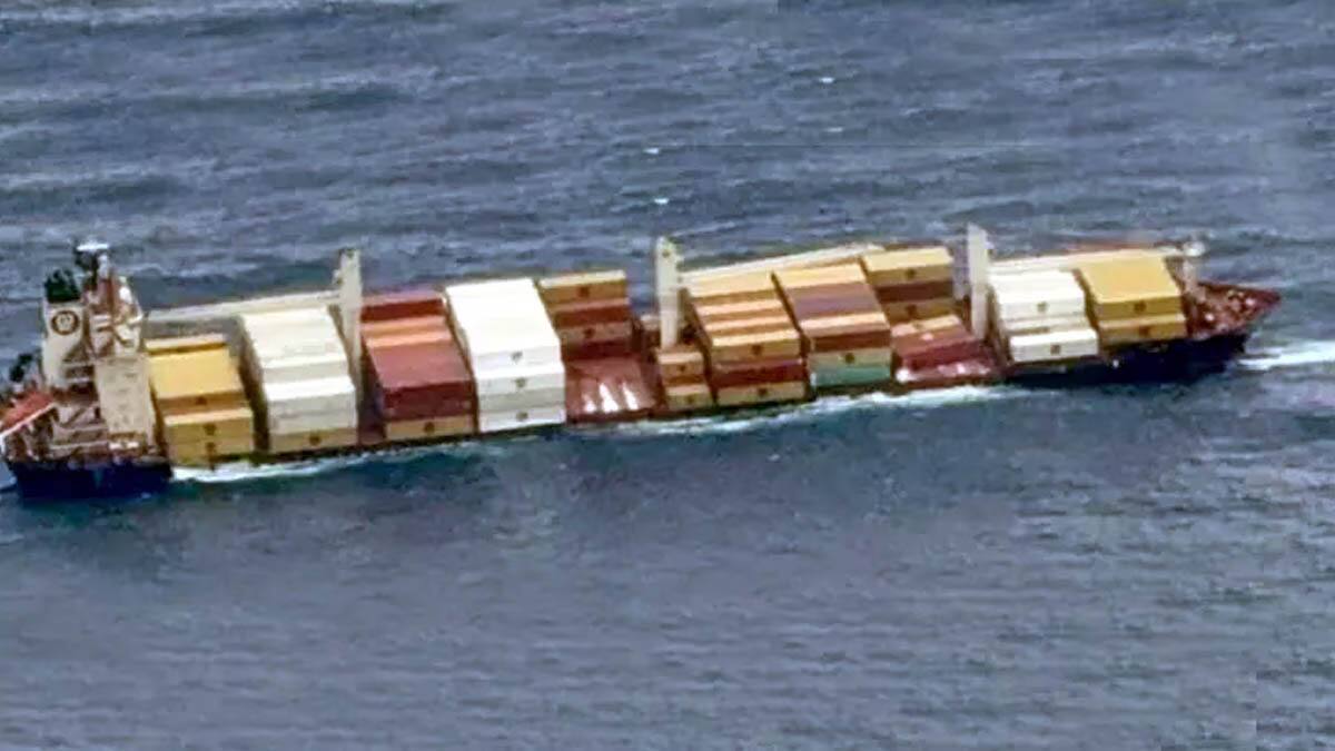 ஒரு மாதத்திற்குள் 2வது முறையாக சரக்கு கப்பல் விபத்து - நடு கடலில் என்ன நடக்குது?
