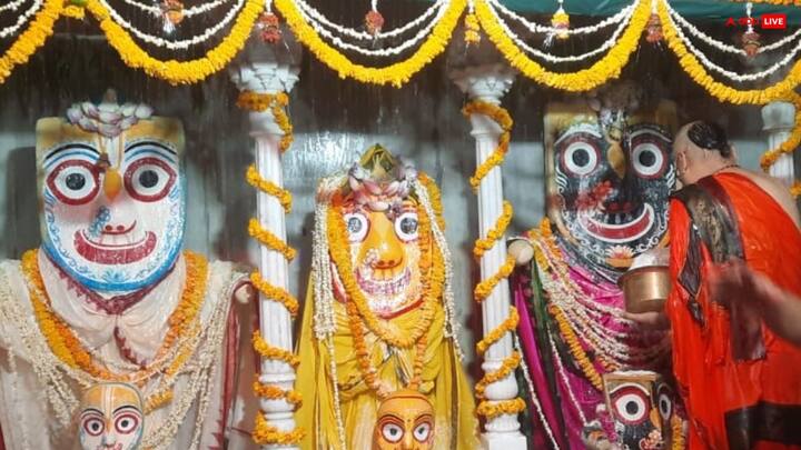 इस साल जगन्नाथ रथ यात्रा 27 जून 2025 को निकलेगी इसका 10 जुलाई को समापन होगा. जगन्नाथ रथ यात्रा में विश्वभर से लोग आते हैं. मान्यता है इसके अद्भुत पुण्य प्राप्त होता है.