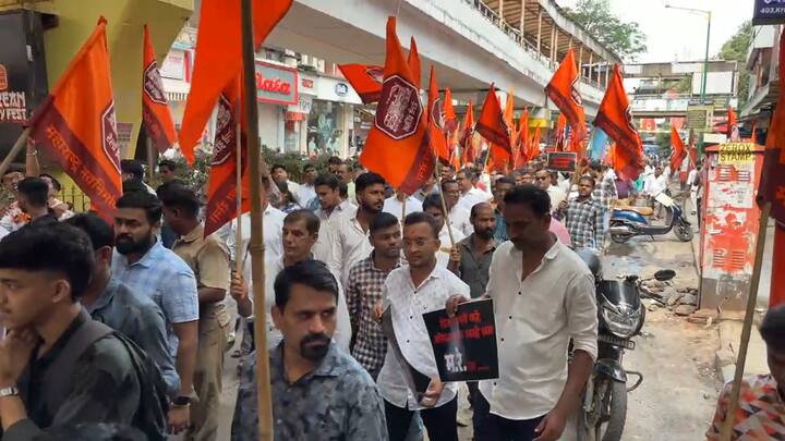 मनसेने गावदेवी मैदानापासून ठाणे रेल्वे स्थानकापर्यंत भव्य मोर्चा काढला आहे.