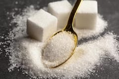 किडनी पर बुरा असर डाल सकती हैं ये चीजें, खाने से पहले हो जाएं सतर्क