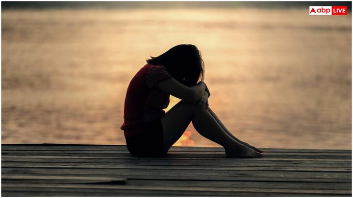 कैंसर रिसर्च यूके की एक रिपोर्ट के अनुसार, जिन लोगों का ब्लड प्रेशर लगातार हाई रहता है, उनमें किडनी कैंसर का खतरा सामान्य लोगों की तुलना में ज्यादा होता है. हाई ब्लड प्रेशर से किडनी की खून की धमनियों को नुकसान पहुंचता है.