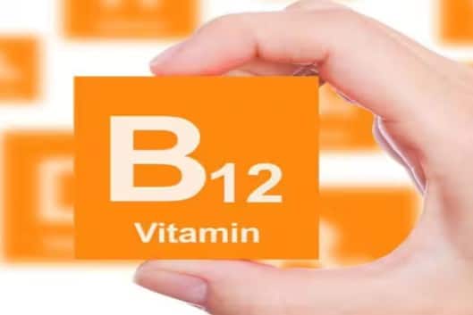 વિટામિન B12 ની ઉણપ ભૂખ અને વજનમાં ઘટાડોનું કારણ બની શકે છે. આ સમસ્યા ખાસ કરીને એવા લોકોમાં જોવા મળે છે જેઓ પહેલાથી જ કોઈ અન્ય સ્વાસ્થ્ય સમસ્યાથી પીડિત છે.