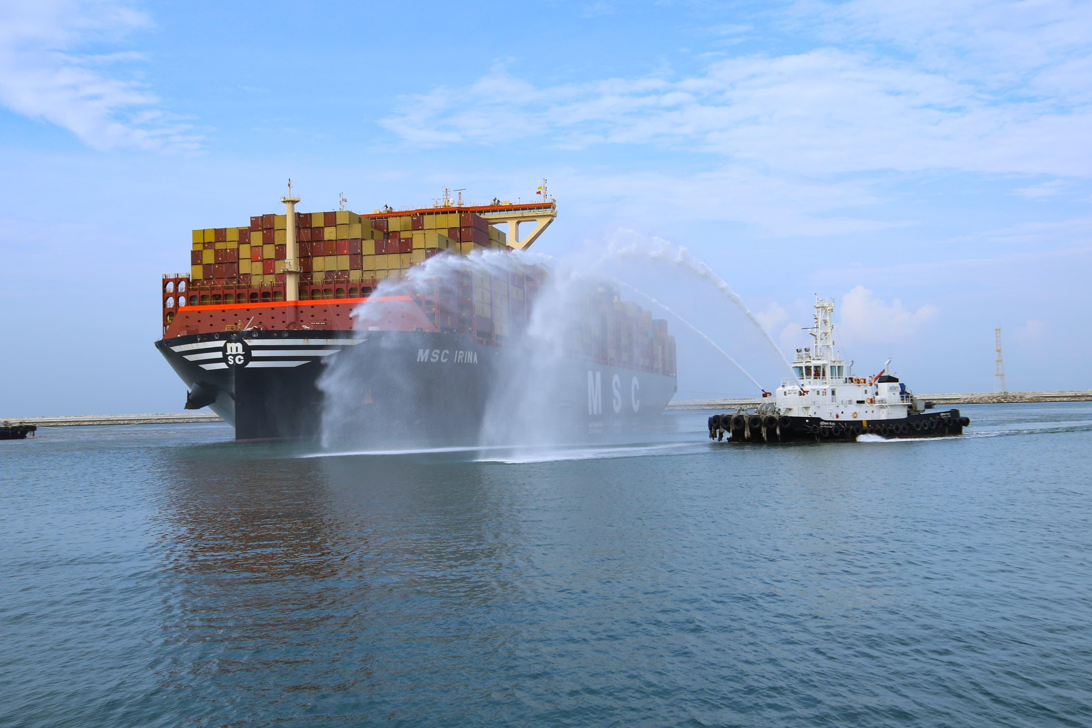 અદાણી ગૃપની મોટી ઉપલબ્ધિ, દુનિયાનું સૌથી મોટું કન્ટેનર જહાજ MSC IRINA વિઝિંજમ પૉર્ટ પહોંચ્યુ