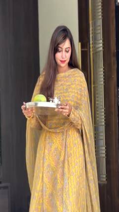 सरपंच निर्मला मॅडमची खास वटपौर्णिमा!