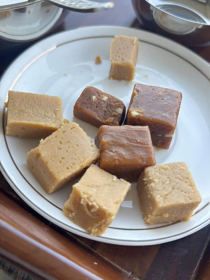 Meanwhile, Shahid Kapoor also brought a touch of humor to social media. Sharing a candid restaurant moment on his Instagram Stories, he cheekily called Mira and his brother Ishaan Khatter his “fans.”