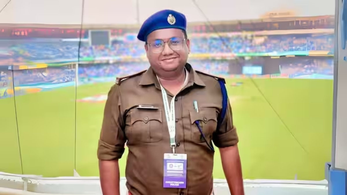Chhattisgarh: 6 साल की बेटी का जन्मदिन मनाने ससुराल जाने वाले थे ASP आकाश राव, नक्सली हमले में हुए शहीद