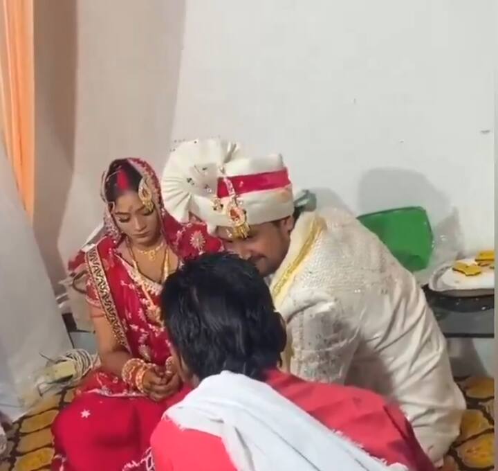 इंदौरमधल्या राजा रघुवंशी हत्या प्रकरणाची सध्या देशभरात चर्चा आहे. मधूचंद्रासाठी गेलेले राजा आणि सोनम बेपत्ता झाले. नंतर राजा रघुवंशीचा आपला प्रियकर राज आणि इतर दोन मारेकऱ्यांच्या सोबतीनं सोनमनं खून केला.