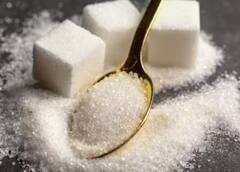 ਇਨ੍ਹਾਂ ਖਾਣ ਵਾਲੀਆਂ ਚੀਜ਼ਾਂ ਤੋਂ ਬਿਲਕੁਲ ਕਰੋ ਪਰਹੇਜ਼, ਨਹੀਂ ਤਾਂ ਕੱਟਣੇ ਪੈਣਗੇ ਡਾਕਟਰਾਂ ਦੇ ਚੱਕਰ