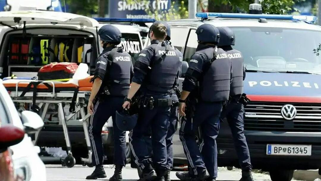Austria School Shooting: 10 Killed In Mass Shooting Inside Graz School, Suspect Among Dead Austria School Shooting: 9 Killed, Several Injured In Shooting Inside School In Graz Austria School Shooting: 10 Killed In Mass Shooting Inside Graz School, Suspect Among Dead