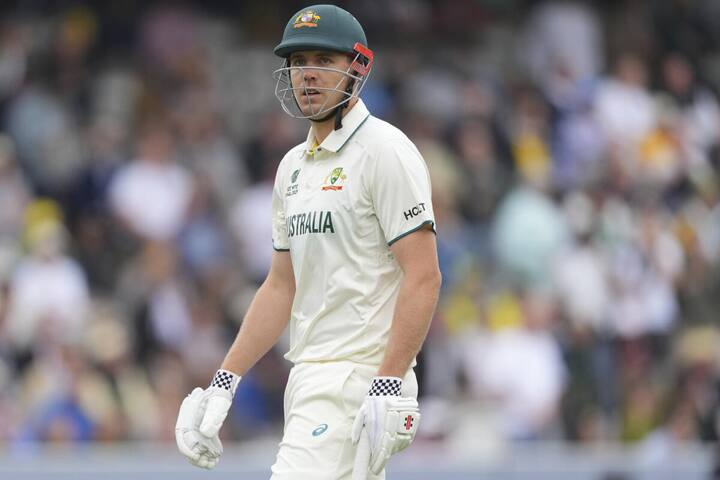 स्टीव्ह स्मिथ आणि ब्यू वेबस्टरने 79 धावांची भागीदारी करून ऑस्ट्रेलियाला संकटातून बाहेर काढले. 66 धावा करून स्मिथ बाद झाला.