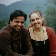 Rajpal Yadav Wedding Anniversary: वेडिंग एनिवर्सरी पर इमोशनल हुए एक्टर राजपाल यादव, शेयर की पत्नी की अनदेखी तस्वीरें