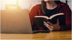 పిల్లలకు ఆన్​లైన్ స్టడీ మంచిదా? టెక్ట్స్ బుక్ చదువు మంచిదా? లాభాలు, నష్టాలు ఇవే 