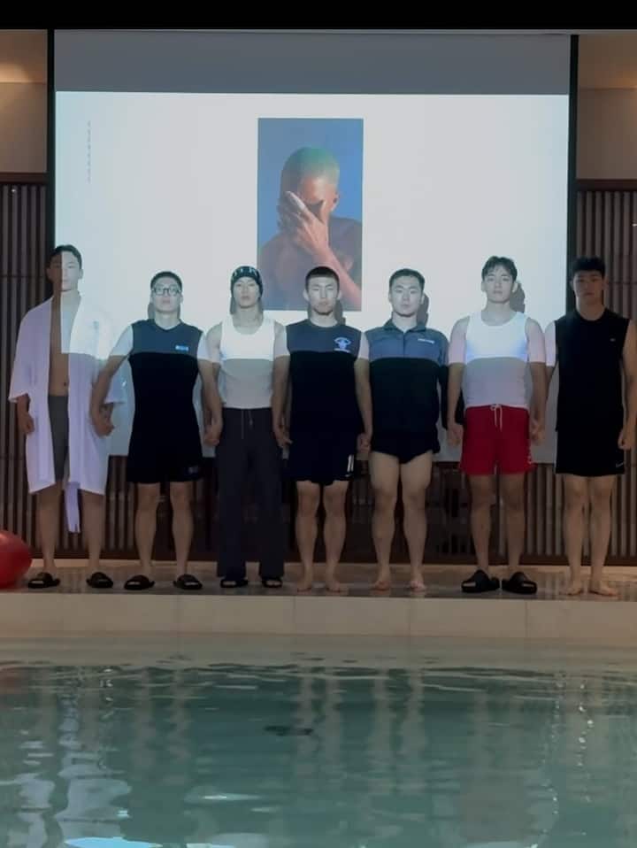 He captioned the Instagram post with a playful message: “Love me tete.”