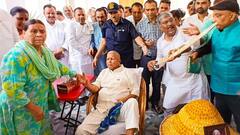 बिहार में लालू यादव की तलवार पर गरमाई राजनीति, JDU के बाद BJP हमलावर, RJD सुप्रीमो को खूब सुनाया