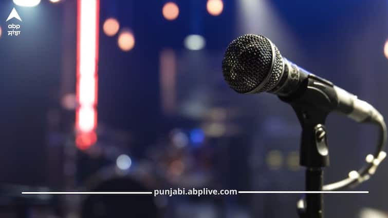 Big Action in Panjab University Ruckus: FIR Filed Against Haryanvi Singer for Song Sung During Live Show ਪੰਜਾਬ ਯੂਨੀਵਰਸਿਟੀ ਹੰਗਾਮੇ 'ਚ ਵੱਡਾ ਐਕਸ਼ਨ: ਇਸ ਗਾਇਕ 'ਤੇ ਡਿੱਗੀ ਗਾਜ, FIR ਦਰਜ, ਲਾਈਵ ਸ਼ੋਅ 'ਚ ਗਾਇਆ ਇਹ ਗੀਤ