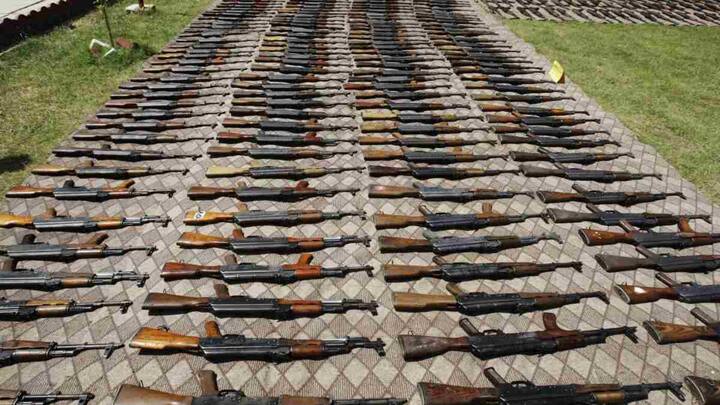 Countries with Most Firearms: Small Arms Survey 2018 की रिपोर्ट जून 2018 में प्रकाशित हुई थी जिसमें वित्तीय वर्ष 2017 के आंकड़ों को शामिल किया गया है.