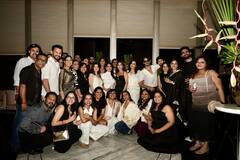 दुनियाभर में खूब देखी जा रही ईशान खट्टर की सीरीज 'द रॉयल्स', सक्सेस पार्टी में दिखी टीम की खुशी, देखें तस्वीरें