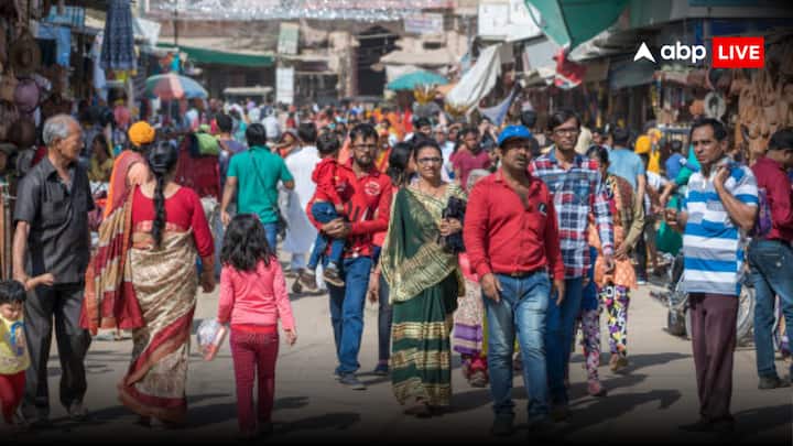 Pew रिसर्च की रिपोर्ट के मुताबिक बीते दशक में दुनियाभर में हिंदू आबादी में उल्लेखनीय वृद्धि हुई है. जानें कैसे मुस्लिम बहुल देशों और अमेरिका में भी गूंज रहा है 'जय श्रीराम'.