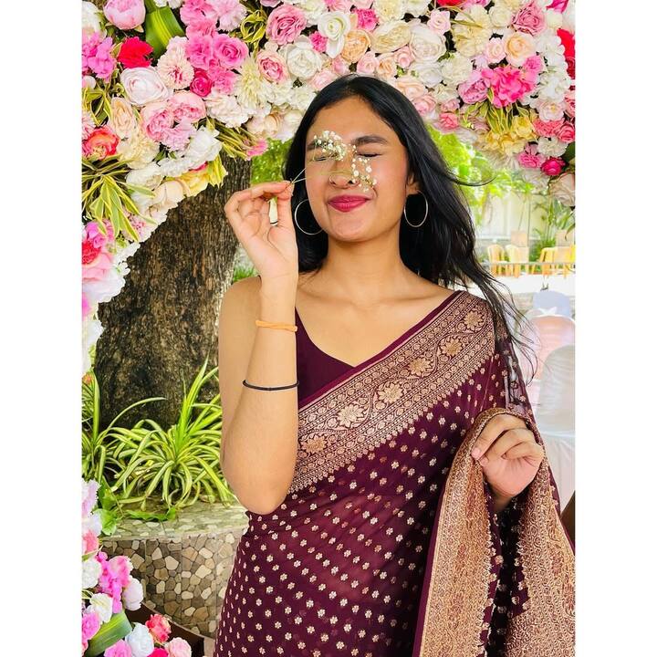 முதல் கணவரை பிரிந்த பின்னர், 2013-ல் சிவ பிரசாத் என்பவரை ஊர்வசி இரண்டாவது திருமணம் செய்து கொண்டார். இவர்களுக்கு, இஷான் பிரஜாபதி என்கிற 10 வயது மகன் ஒருவர் உள்ளார்.