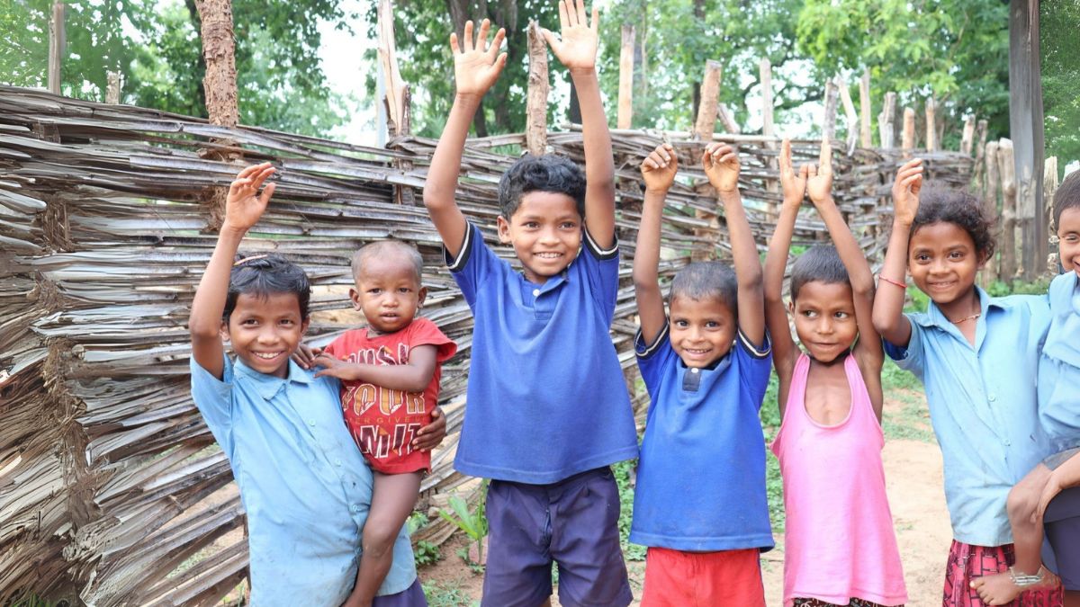 Chhattisgarh: 45 परिवारों वाला गांव बना बदलाव की मिसाल, ‘नियद नेल्लानार योजना’ ने कैसे बदली तस्वीर?