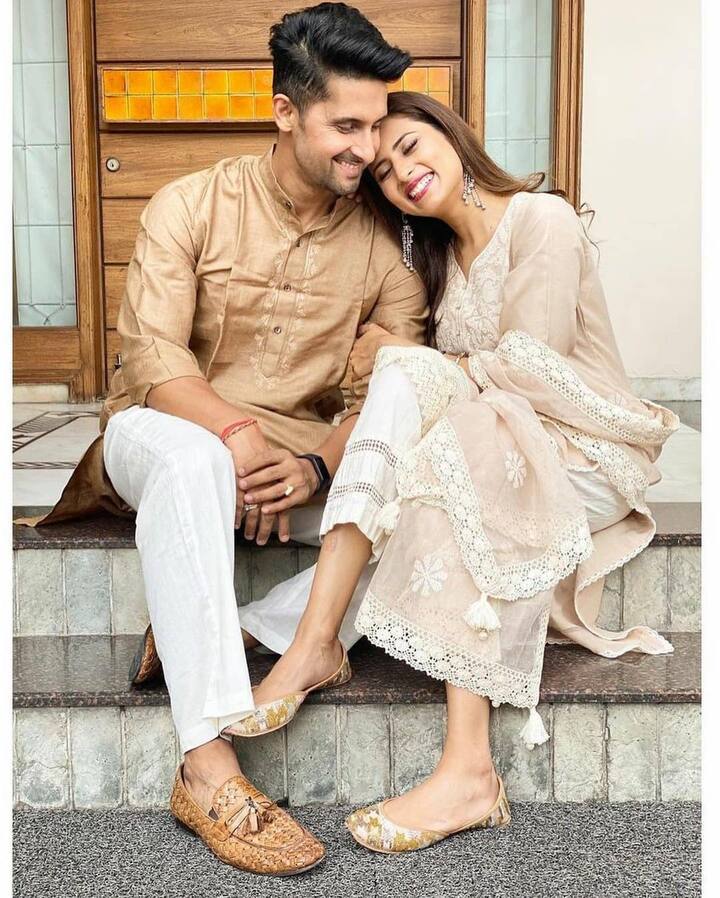 उनके नए पड़ोसियों में केएल राहुल, जैकी श्रॉफ और यश गोयनका जैसे सेलेब्स शामिल हैं.