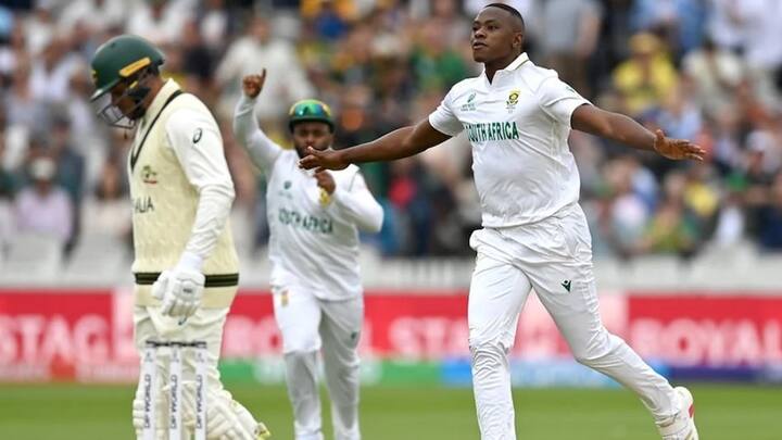 पहिल्या दिवशी दोन्ही संघांची फलंदाजीत काही खास नव्हती. दोन्ही संघांचे 1-1 असे सलामीवीर पहिल्या डावात खाते न उघडता बाद झाले.